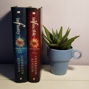 Chronicles of Nick infinity & invincible book 1&2